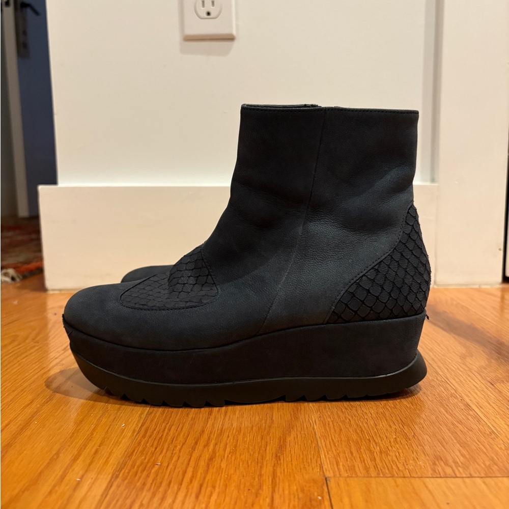 Camper Women's Blue Ankle Boots - Picture 2 of 16
